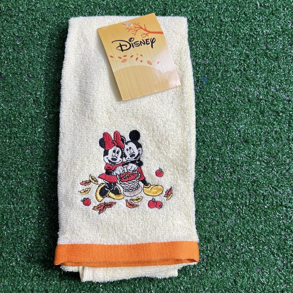 Disney Mickey Minnie Mouse Fall‎ Harvest Autumn Leaves Hand Towel Yellow NWT